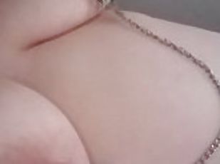 BBW Plays With Nipple Clamps