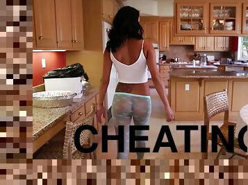 Petta gets dirty on cam to spite cheating boyfriend