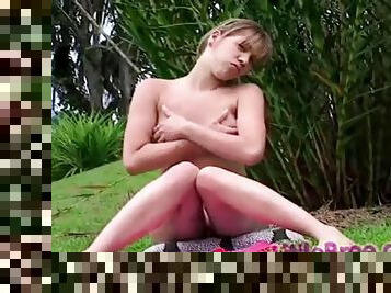 Little Bree in Outdoor Masturbating