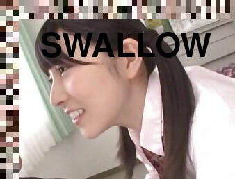 Cum swallowing Japanese cutie blows him during a work break