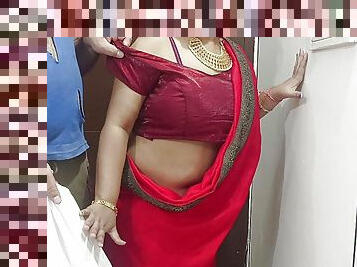 Bhikhari ne bhabhi ko jabardasti choda jb usne darwaza khola