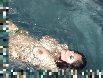 Glorious Evie Delatosso Swims Naked Before Going Hardcore