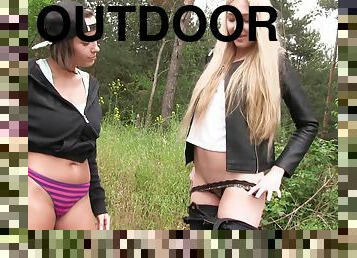 Outstanding outdoor lesbian action with Anabelle and Jessey