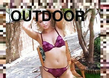 Blonde Tiffany Diamond Masturbating Her Sweet Pink Pussy Outdoors