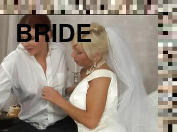 Good looking dame cheats with her brides maid in a bizarre lesbian act