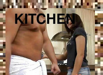 Horny guy bangs his girlfriend in the kitchen