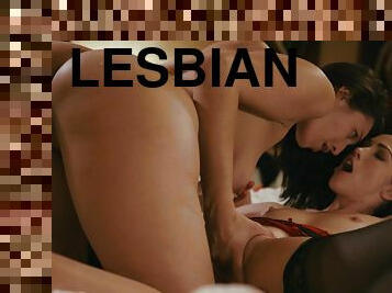 aasialainen, perä, isot-tissit, pillu-pussy, lesbo-lesbian, hieronta, musta, pari, pitkät-sukat, suuteleminen