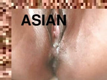 Asian chick gets fucked in her shaved pussy in close-up vid