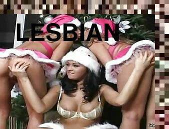 X-Mas eve lesbian threesome story with some angels