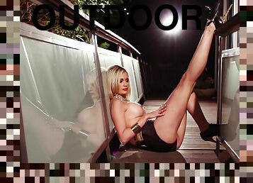 Backstage video of Krissy Hartley posing nude at Playboy photo shoot