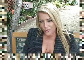 Stunning Blonde MILF Chelsea Zinn Having Sex Outdoors in POV