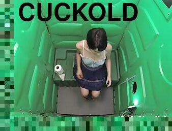 Cuckold waits for his girlfriend in a Porta Potty Gloryhole, once she finishes swallowing