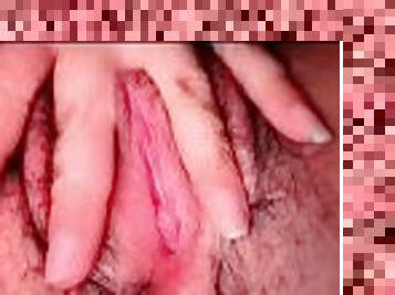 OUR GF PRETTYCECE WANTED TO SHOW HOW WET HER PUSSY CAN GET