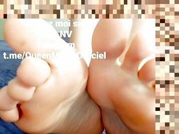 ?????  ???????  ????? ? ???? ????? teasing you with my soles