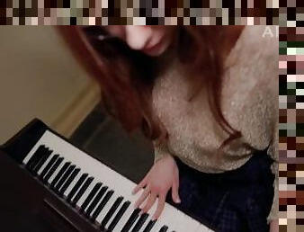 Girl Pianist in torn tights plays the theme from Interstellar