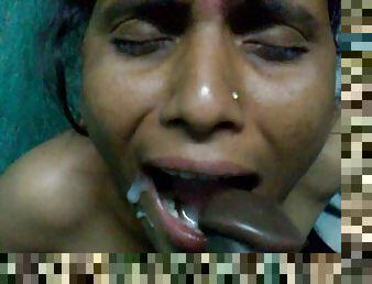 Horny Desi wife take a cum on her mouth