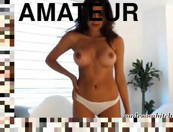 Latina camgirl hot as fuck nudecambitch.com