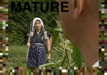 Captivating matured Asian dame getting smashed hardcore in corn plantation