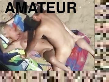 Amateur blond gets fucked in missionary pose on a beach