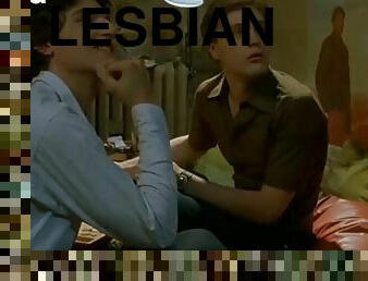 ציצי-גדול, ציבורי, לסבית-lesbian, סלבריטאי, שלישיה