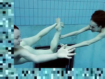 Hot Lesbian Underwater Show