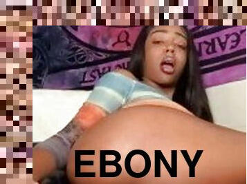 Sexy ebony squirting