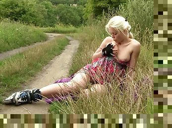 Rollerblading teen takes a break to masturbate in the grass