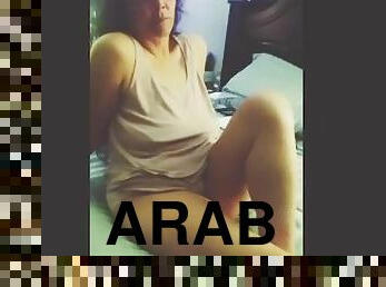 Sexy arab cougar is always horny....very curvy