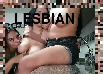 payudara-besar, puting-payudara, lesbian-lesbian, susu, minum, menyusui, pengisapan