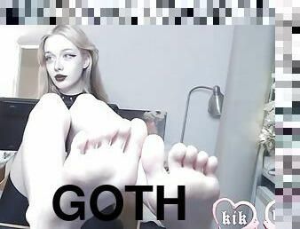 White skinned goth girl showing feet on cam