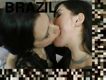 Kiss #2