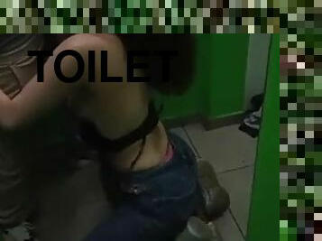 I took a new chick I know to the club toilet for a smoke around 420. She gives the best blowjob in the world!