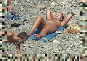 Spy Vids Of Beautiful Young Nudist Girls Naked In The Sea