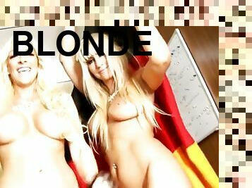 Bs 24 duo blondes