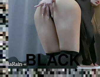 Julia Rain Masturbate Pussy in Black Underwear - Solo