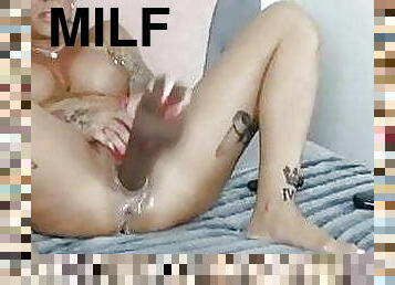 Milf with dildo