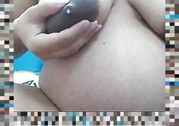 Dark nipple preggo on cam