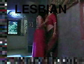 »εσβία̍-lesbian, indian, αυλωμένος̯·̍