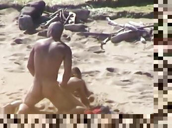 Sexo En La Playa 05