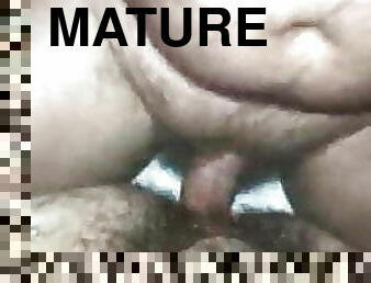 papa, poilue, vieux, anal, mature, énorme-bite, gay, ejaculation-interne, couple, jeune-18