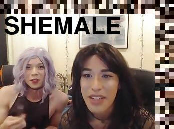 Crossdressers fuck on CAM