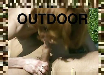 Hooker gets strong outdoor fuck