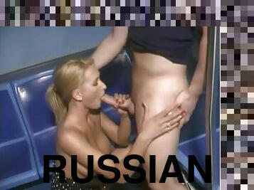 z0062-sex on a russian public bus