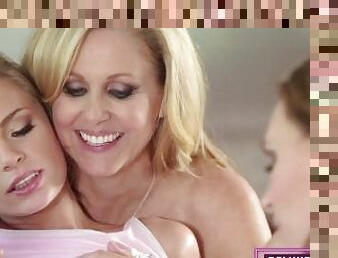 DELUXEDIVAS - Kitchen Lesbian Threesome Involves MILF With Huge Tits Julia Ann