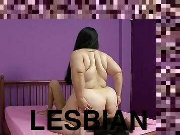 BBW Lesbian Facesitting