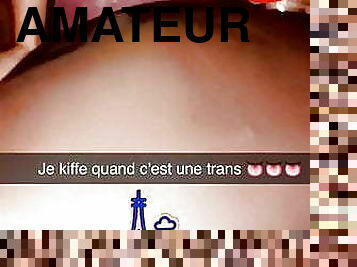 Une trans me baise au bois 