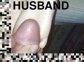 Husband rubbing cock on wifes feet before cumshot