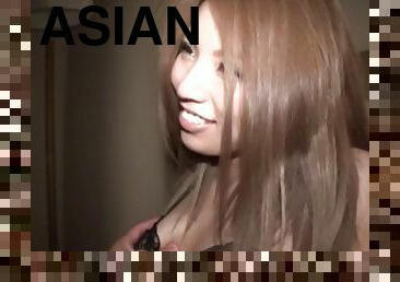 Sexy asian hot babe Maya Niki receives a hot facial cumshot