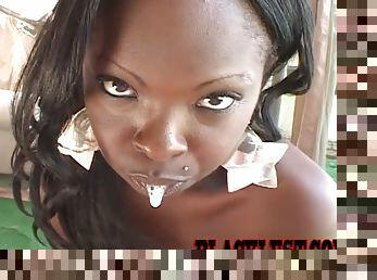 A juicy ebony siren is going to give you a hot blowjob