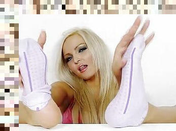 Sexy blonde Nicky Angel incredible feet